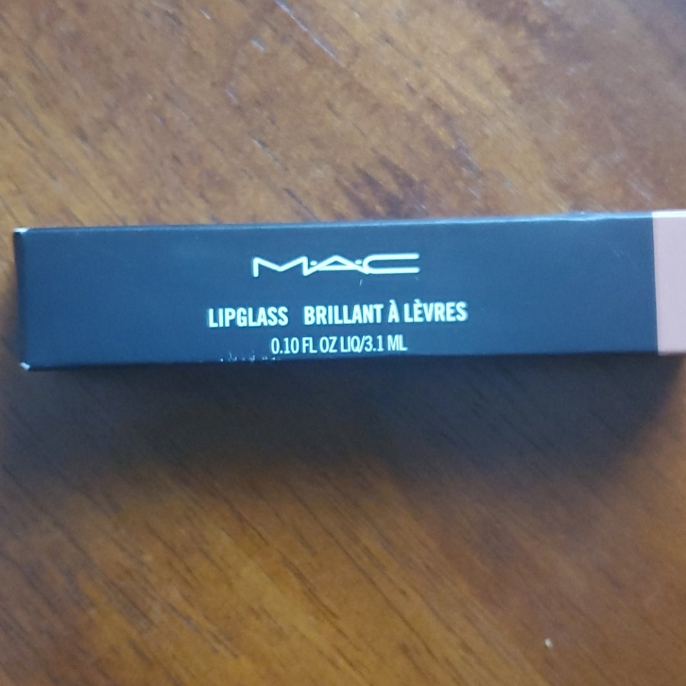 MAC Lipglass